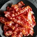 cooked bacon strips