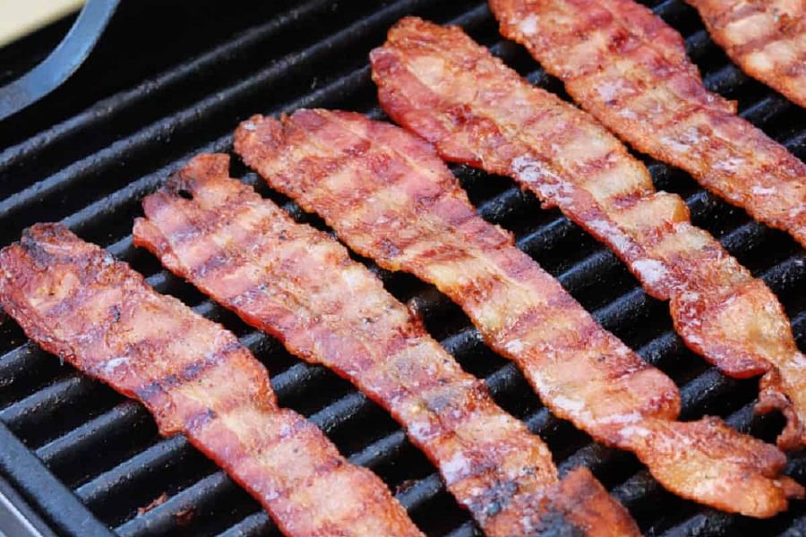 grilling bacon