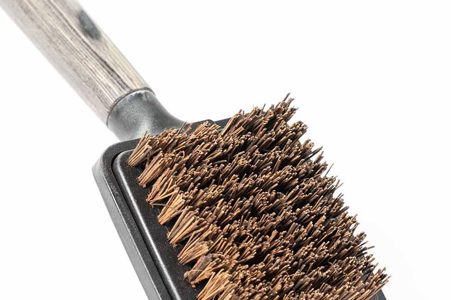 Grill brush for cleaning